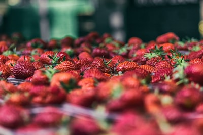 草莓水果批